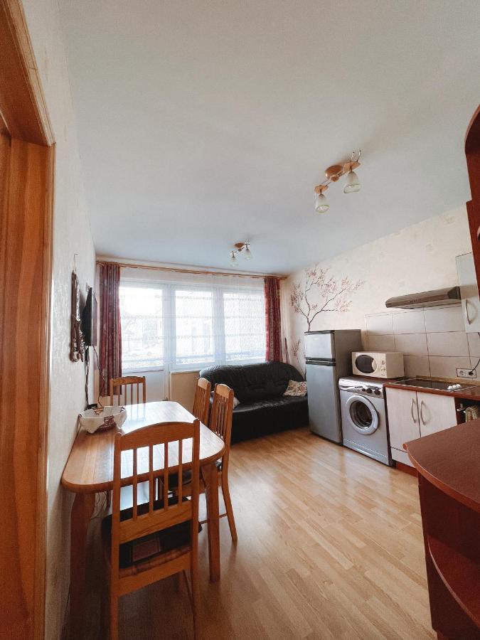 Apartment Juros Melis Nida Bagian luar foto